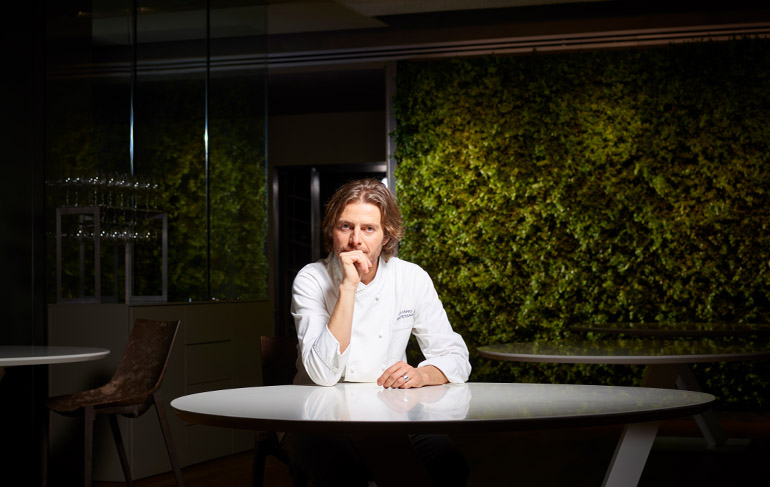 giuliano baldessari latex chef aqua crua