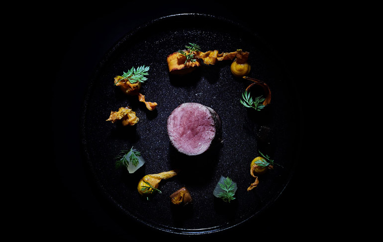 showroom dominik kaeppeler menu