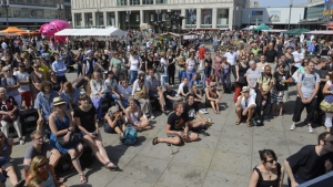 Vegan-Vegetarisches Sommerfest auf dem Alexanderplatz
