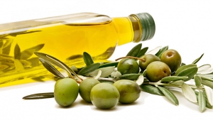 Macht Fett schlank? – Olivenöl macht zumindest satt