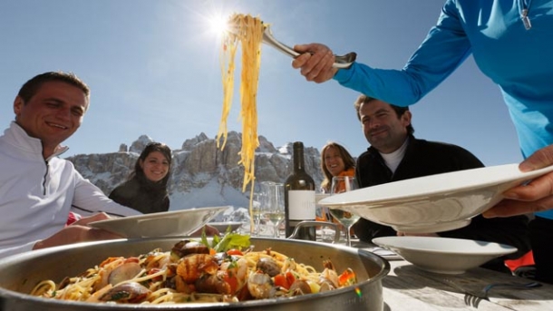 Genuss-Skifahren in Alta Badia – Sterne im Pulverschnee