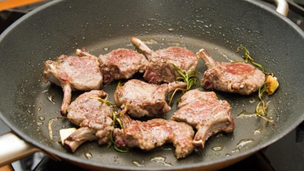 Riecht komisch beim braten fleisch Fleisch: Haltbarkeit