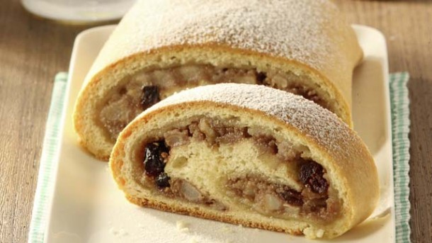 Rezept: Birnenstrudel mit Cranberries, Walnüssen und Zimt