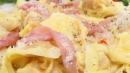 Rezept: Tortellini-Auflauf mit Speck und Zwiebeln