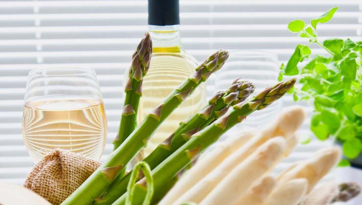 Welcher Wein zum Spargel? Tipps zur Spargelzeit