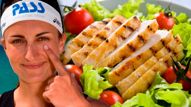 Rezept: Bunter Salat mit Hähnchenbruststreifen von Olympionikin Ilka Semmler