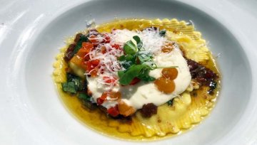 Ricotta-Ravioli, Pistousauce, Paprikaconfit - Rezept von Harald Wohlfahrt