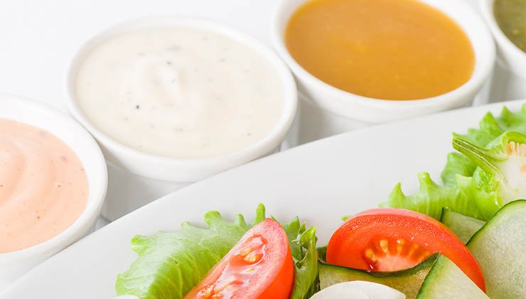 Der Unterschied zwischen Dressing und Vinaigrette