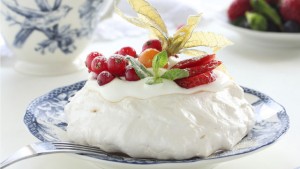 Rezept: Pavlova – fruchtige Kalorienbombe aus Australien