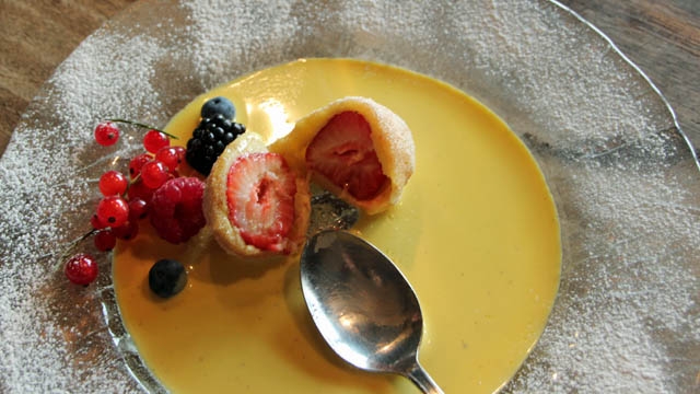 worldsoffood.de; Bild Samuel Demez: Daniel Hütte