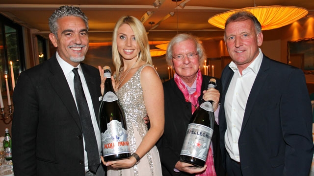 Gastronom Mario Gamba, Anna V. Rückert (Senior Brand Manager S.Pellegrino und Acqua Panna bei Nestlé Waters Deutschland), Gerd Käfer und Fußballheld Andi Breme (v.l.).