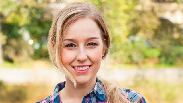 René Riis -- Nicole Just (31) ist die vegane Starköchin auf der eat&STYLE 2014
