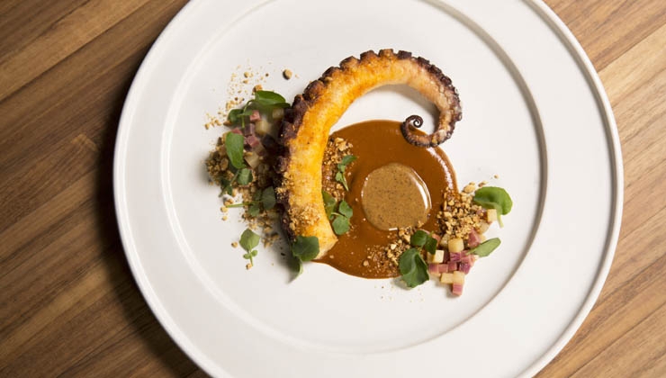 Netflix -- Hier serviert Olvera seine Mole mit Oktupus