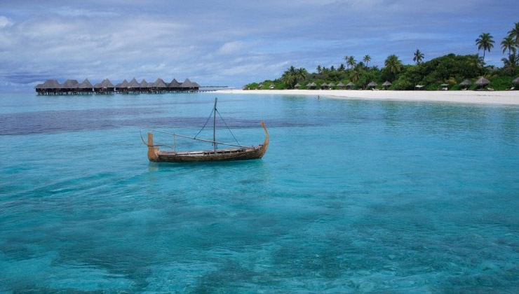 coco bodu hithi malediven
