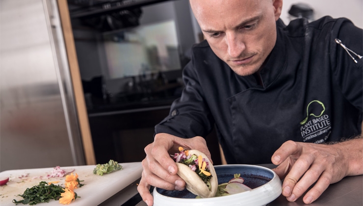 Hansi Heckmair/Südwest Verlag; Sebastian Copien