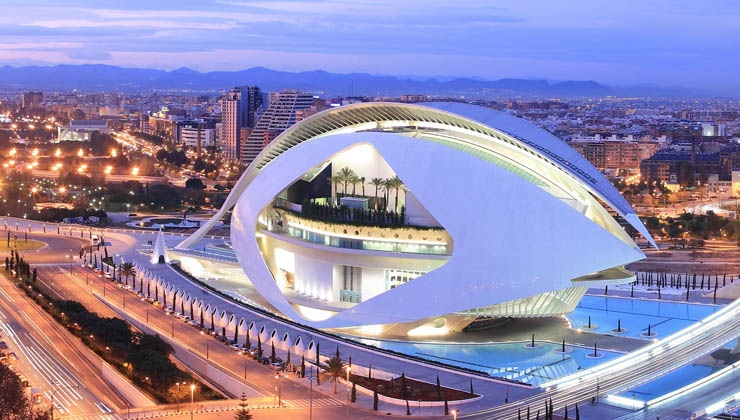 Visit València -- Les Arts, das Opern- und Kulturzentrum wurde als Veransstaltungsort ausgewählt