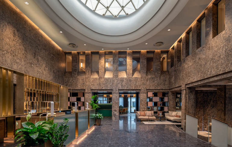 hilton turin centre lobby