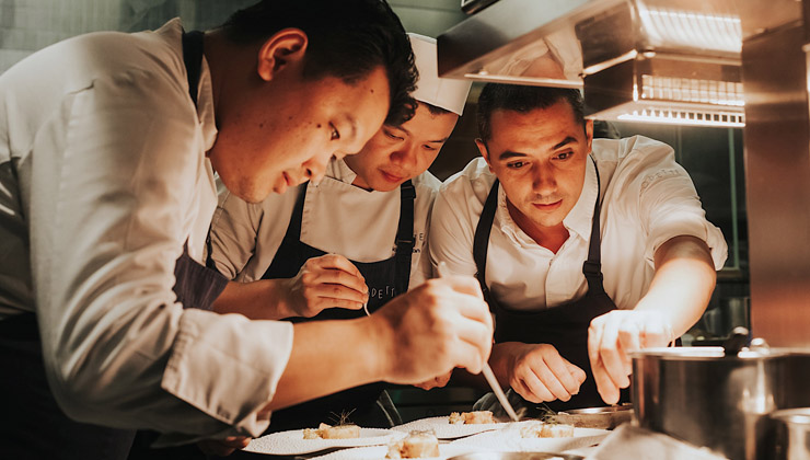 julien royer team odette