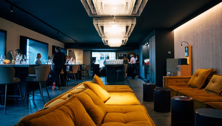 YOURS – Club of Wine, Jessica Bachmann