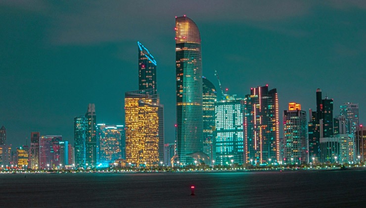 Kevin JD auf Unsplash; The World´s 50 Best Restaurants; Department of Culture and Tourism – Abu Dhabi